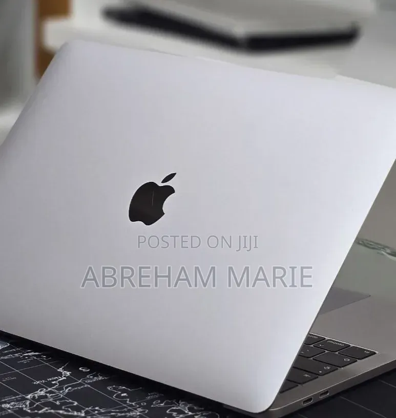 New Laptop Apple MacBook 2020 32GB Intel Core i7 SSD 1T