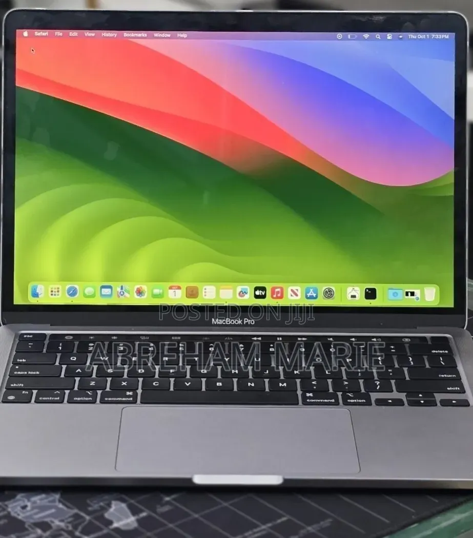 New Laptop Apple MacBook Pro 2020 M1 8GB Apple M1 Pro SSD 512GB