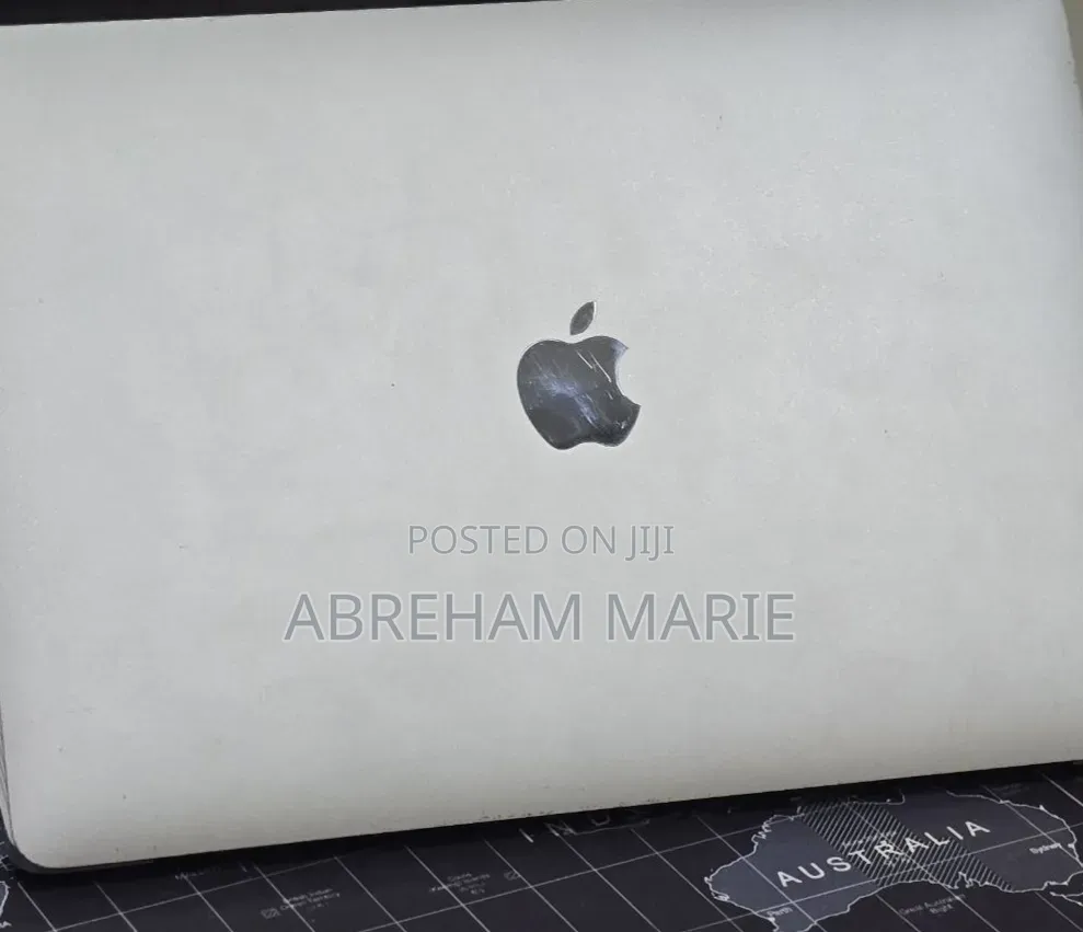 New Laptop Apple MacBook Pro 2020 M1 8GB Apple M1 Pro SSD 512GB