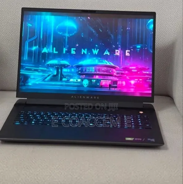 New Laptop Alienware M18 R2 32GB Intel Core i9 SSD 2T