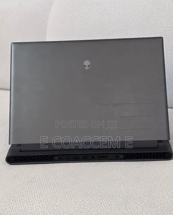 New Laptop Alienware M18 R2 32GB Intel Core i9 SSD 2T