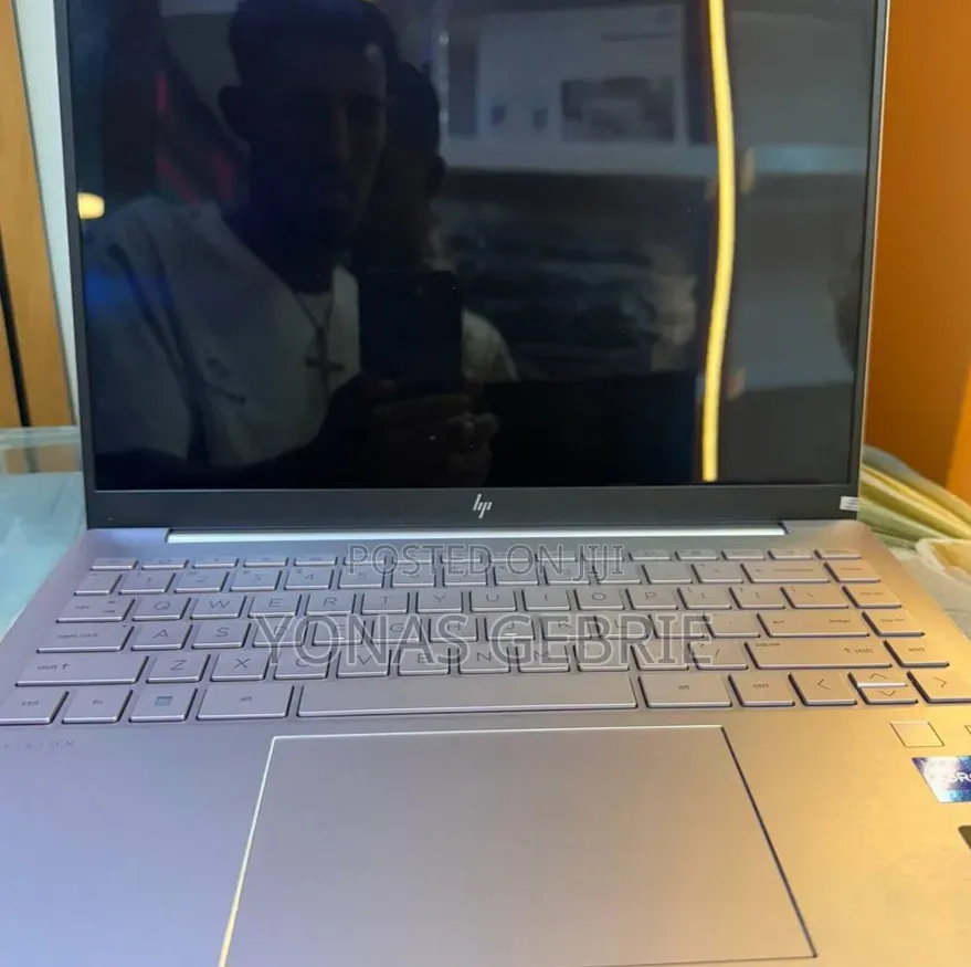 New Laptop HP Pavilion 14 16GB Intel Core i7 SSD 1T