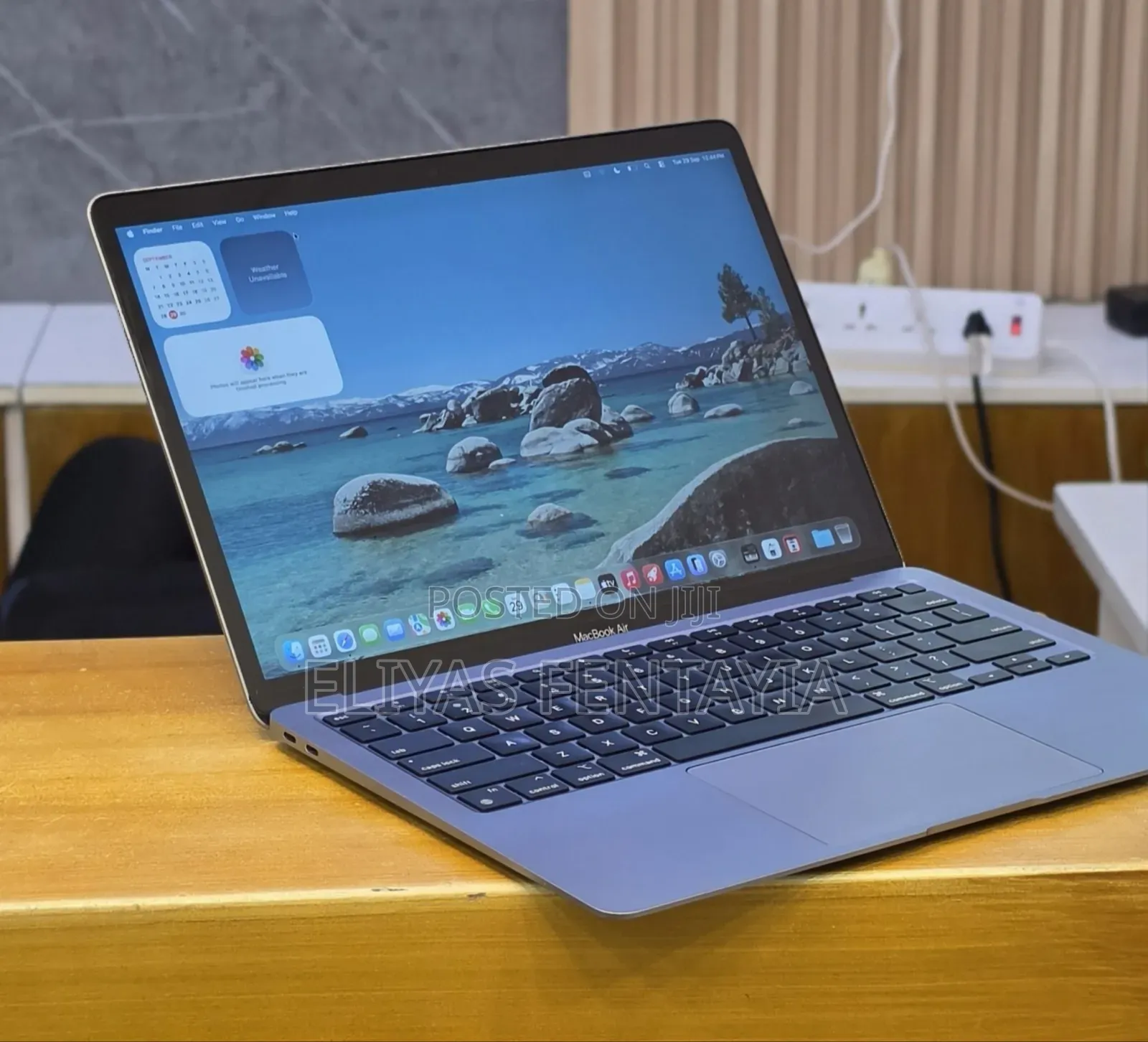 New Laptop Apple MacBook Air 2020 M1 16GB SSD 512GB