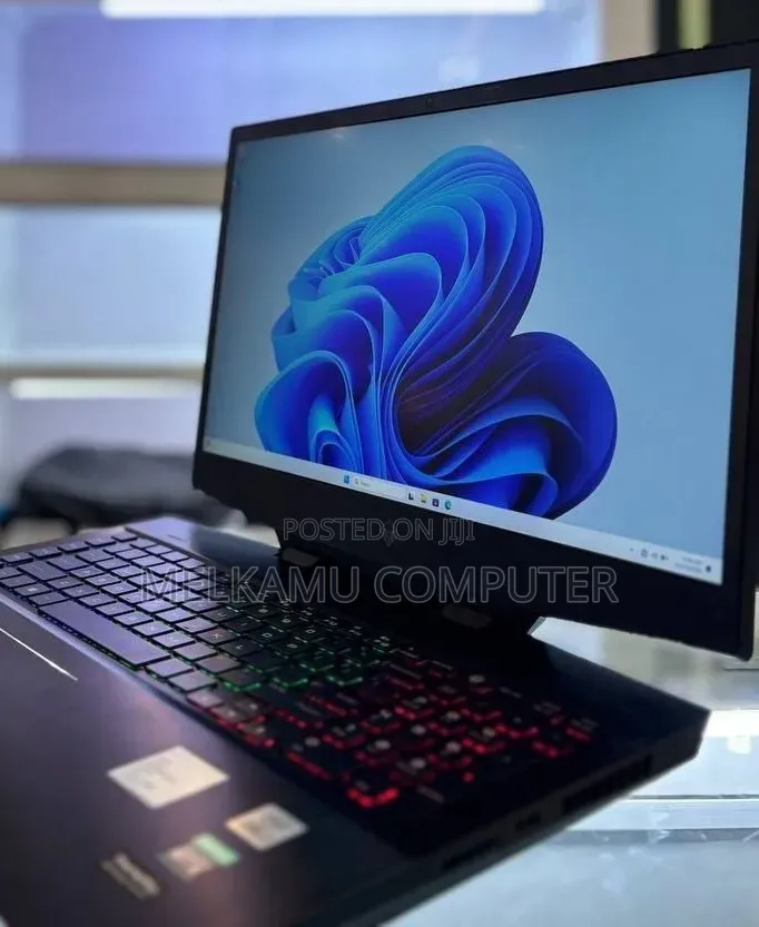 New Laptop HP Omen 17 16GB Intel Core i7 SSD 512GB