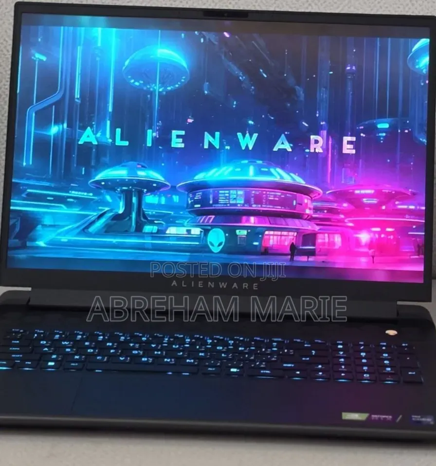 New Laptop Alienware M18 R2 32GB Intel Core i9 SSD 2T