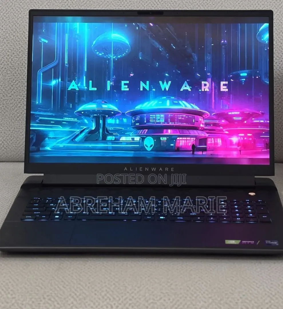 New Laptop Alienware M18 R2 32GB Intel Core i9 SSD 2T