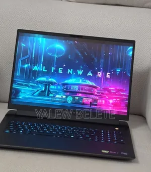 New Laptop Alienware M18 R2 32GB Intel Core i9 SSD 2T