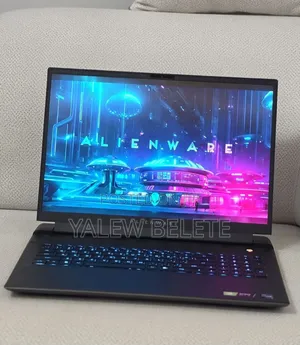 New Laptop Alienware M18 R2 32GB Intel Core i9 SSD 2T