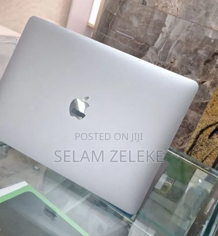 New Laptop Apple MacBook Air 2020 M1 8GB Apple M1 SSD 256GB