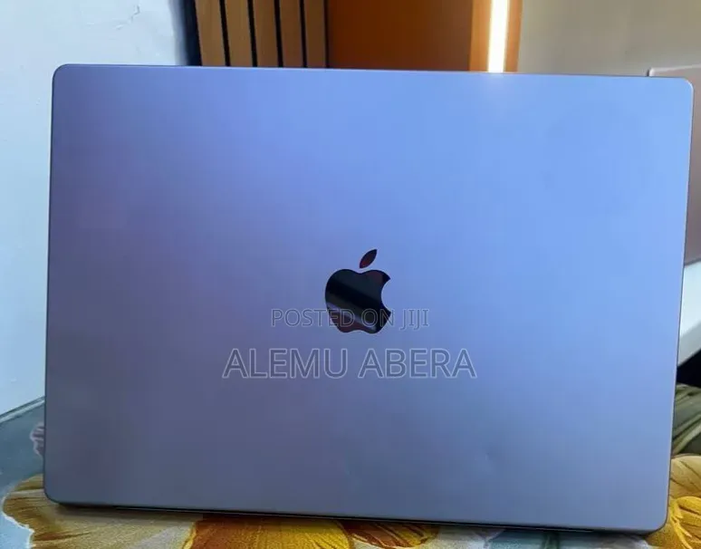 New Laptop Apple MacBook Pro 2021 M1 32GB Apple M1 Pro SSD 512GB
