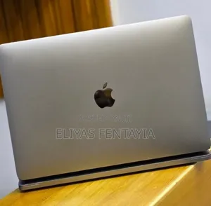 New Laptop Apple MacBook Pro 2019 16GB Intel Core i7 SSD 512GB