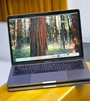 New Laptop Apple MacBook Pro 2019 16GB Intel Core i7 SSD 512GB