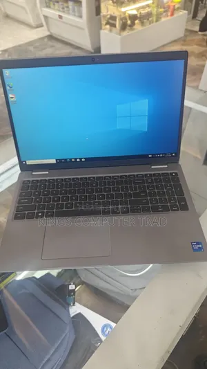 New Laptop Dell Latitude 5520 8GB Intel Core i7 SSD 512GB