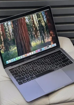 New Laptop Apple MacBook Pro 2019 16GB Intel Core i7 SSD 512GB