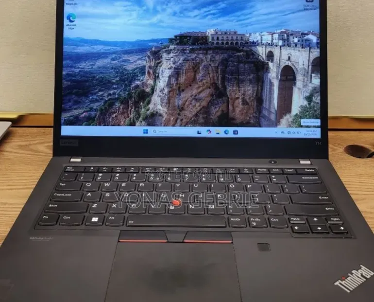 New Laptop Lenovo ThinkPad T14 G2 16GB Intel Core i7 SSD 512GB