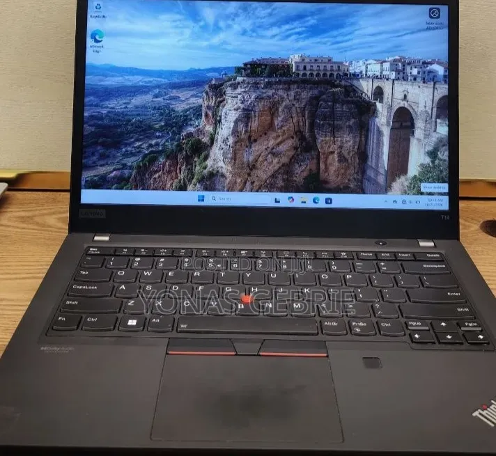 New Laptop Lenovo ThinkPad T14 G2 16GB Intel Core i7 SSD 512GB