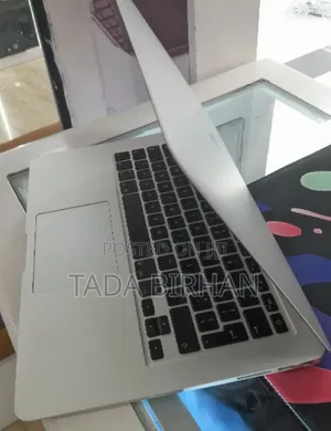 Laptop Apple MacBook Air 2017 8GB Intel Core i7 SSD 256GB