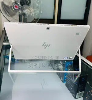 New Laptop HP Elite X2 1012 8GB Intel Core i5 SSD 256GB