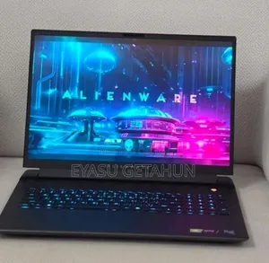New Laptop Alienware M18 R2 32GB Intel Core i9 SSD 2T