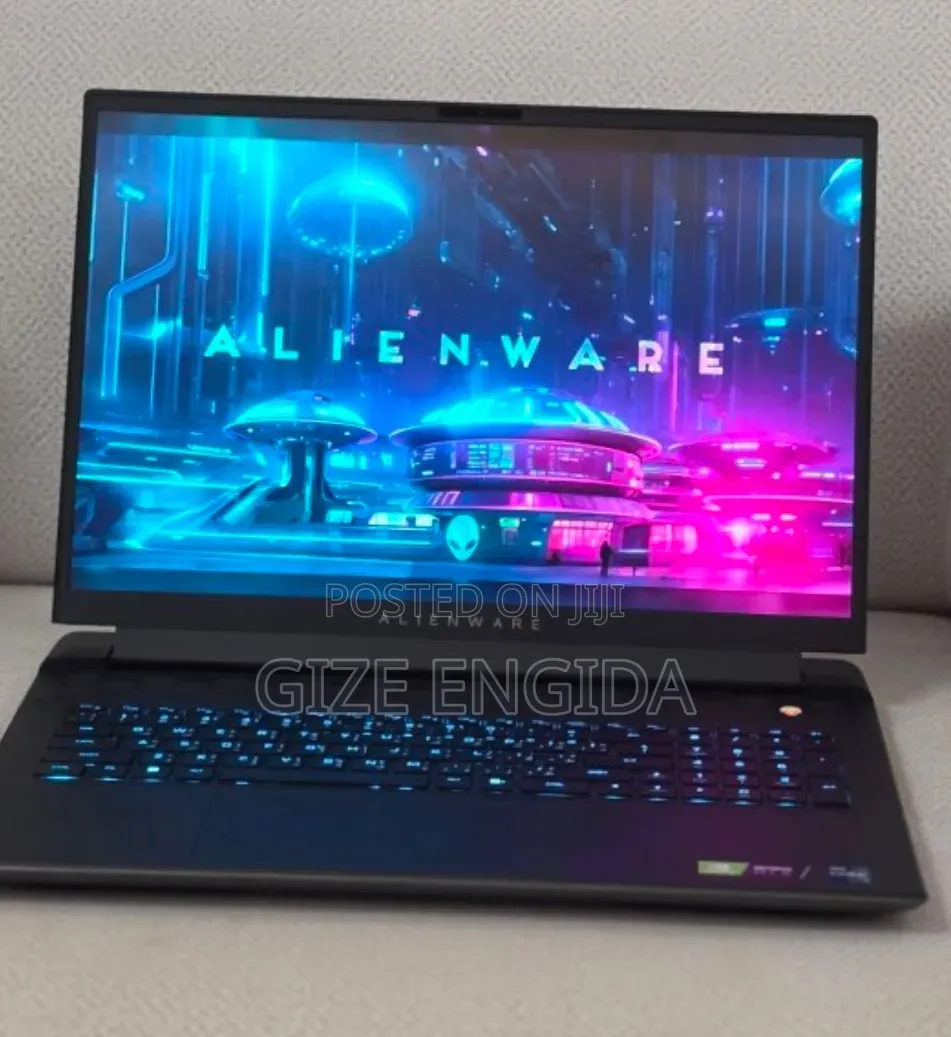 New Laptop Alienware M18 R2 32GB Intel Core i9 SSD 2T