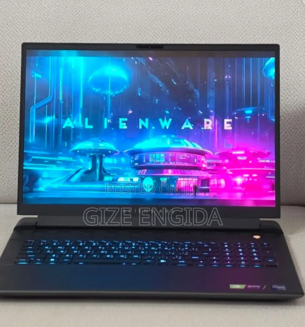 New Laptop Alienware M18 R2 32GB Intel Core i9 SSD 2T