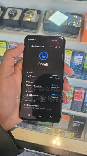New Samsung Galaxy S10e 128 GB Black