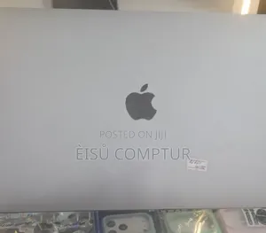 New Laptop Apple MacBook Pro 2019 8GB Intel Core i5 SSD 128GB