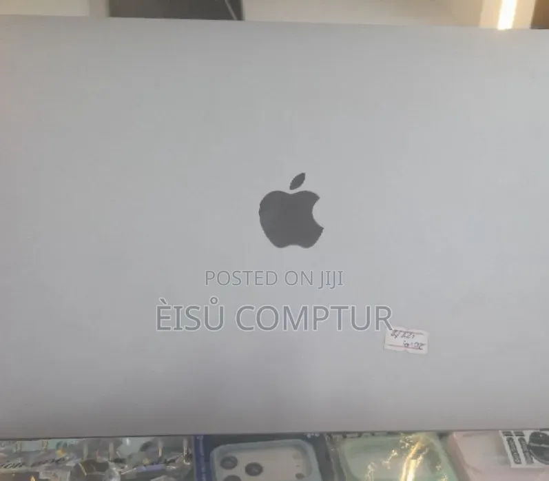 New Laptop Apple MacBook Pro 2019 8GB Intel Core i5 SSD 128GB