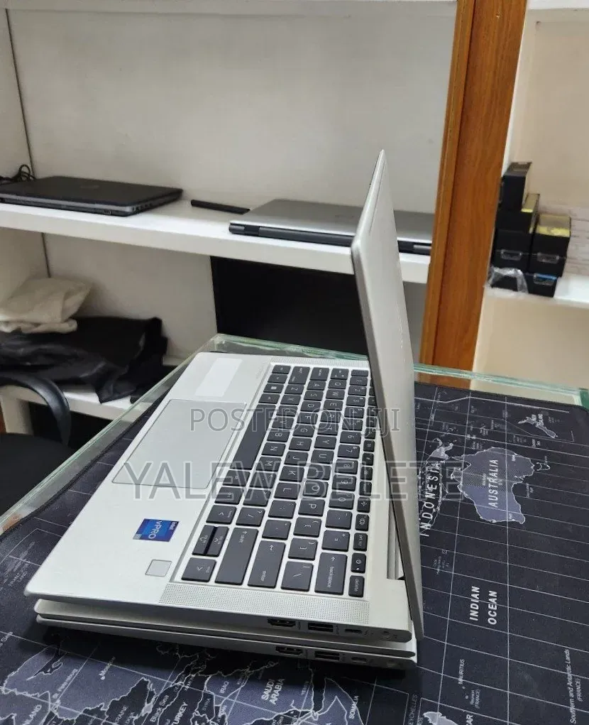 New Laptop HP EliteBook 630 G10 16GB Intel Core i7 SSD 512GB