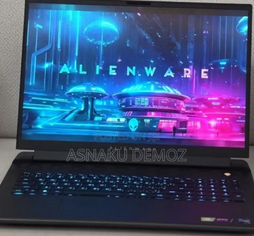 New Laptop Alienware M18 R2 32GB Intel Core i9 SSD 2T