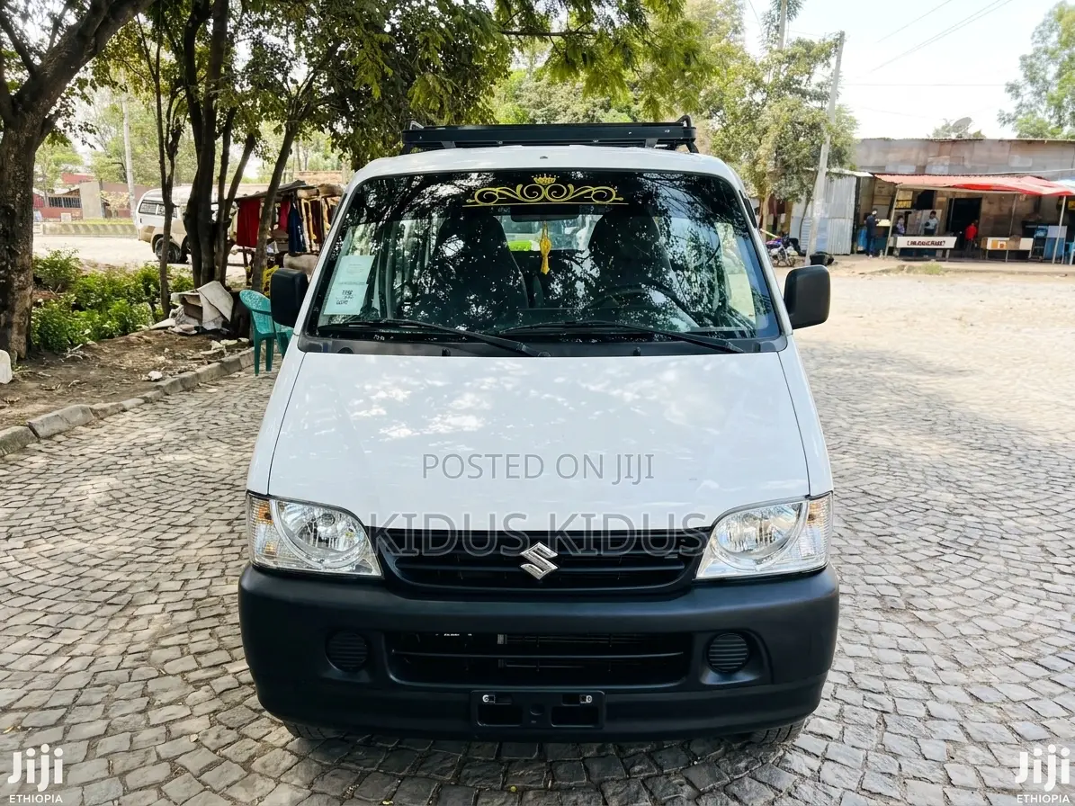 Suzuki Eeco 2025 White