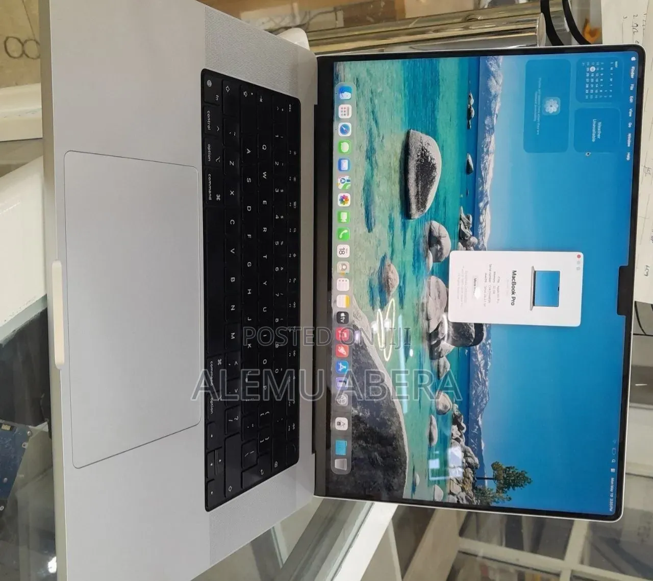 New Laptop Apple MacBook Pro 2021 M1 32GB Apple M1 Pro SSD 1T