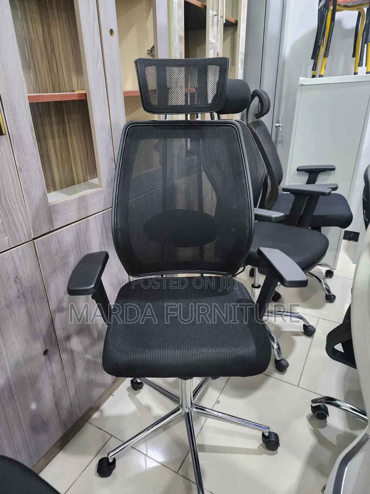 Metal Back Managerial Chair