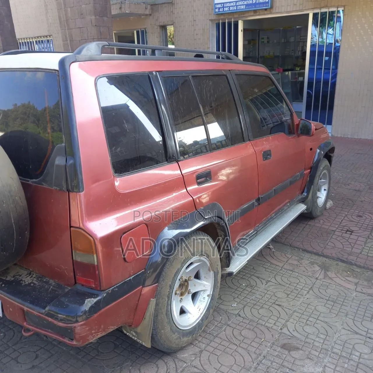 Suzuki Vitara 1992 Red