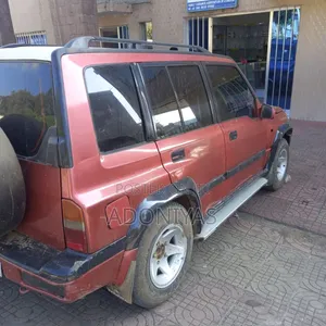 Suzuki Vitara 1992 Red