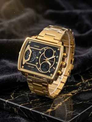 SKMEI 2229 Is a Bold, Gold-Tone Dual-
Movement Sports and Business