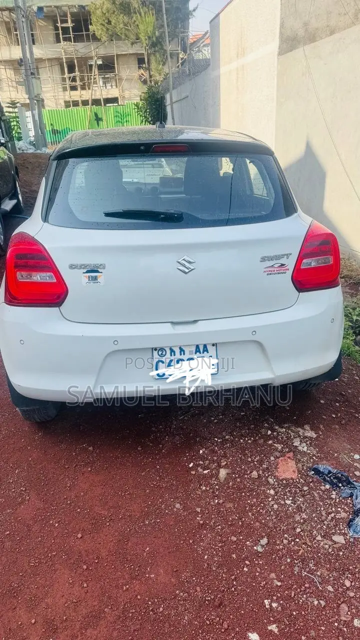Suzuki Swift Sport 2023 White