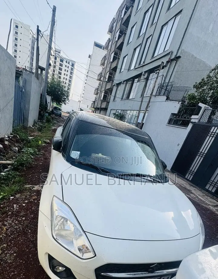 Suzuki Swift Sport 2023 White