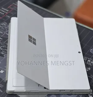 New Laptop Microsoft Surface Pro 7 16GB Intel Core i5 SSD 256GB