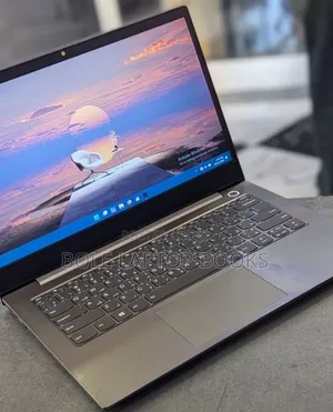 New Laptop Lenovo ThinkBook 13 8GB Intel Core i5 SSD 256GB