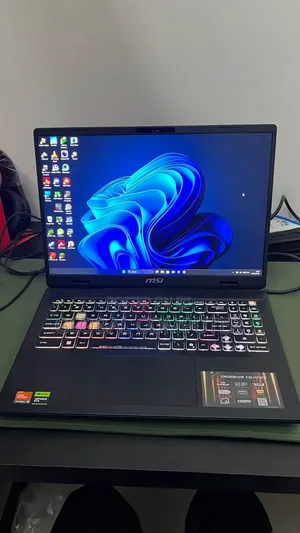 New Laptop MSI Titan 18 HX AI 32GB Intel Core Ultra 7 SSD 1T