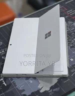 New Laptop Microsoft Surface Pro 7 16GB Intel Core i5 SSD 256GB