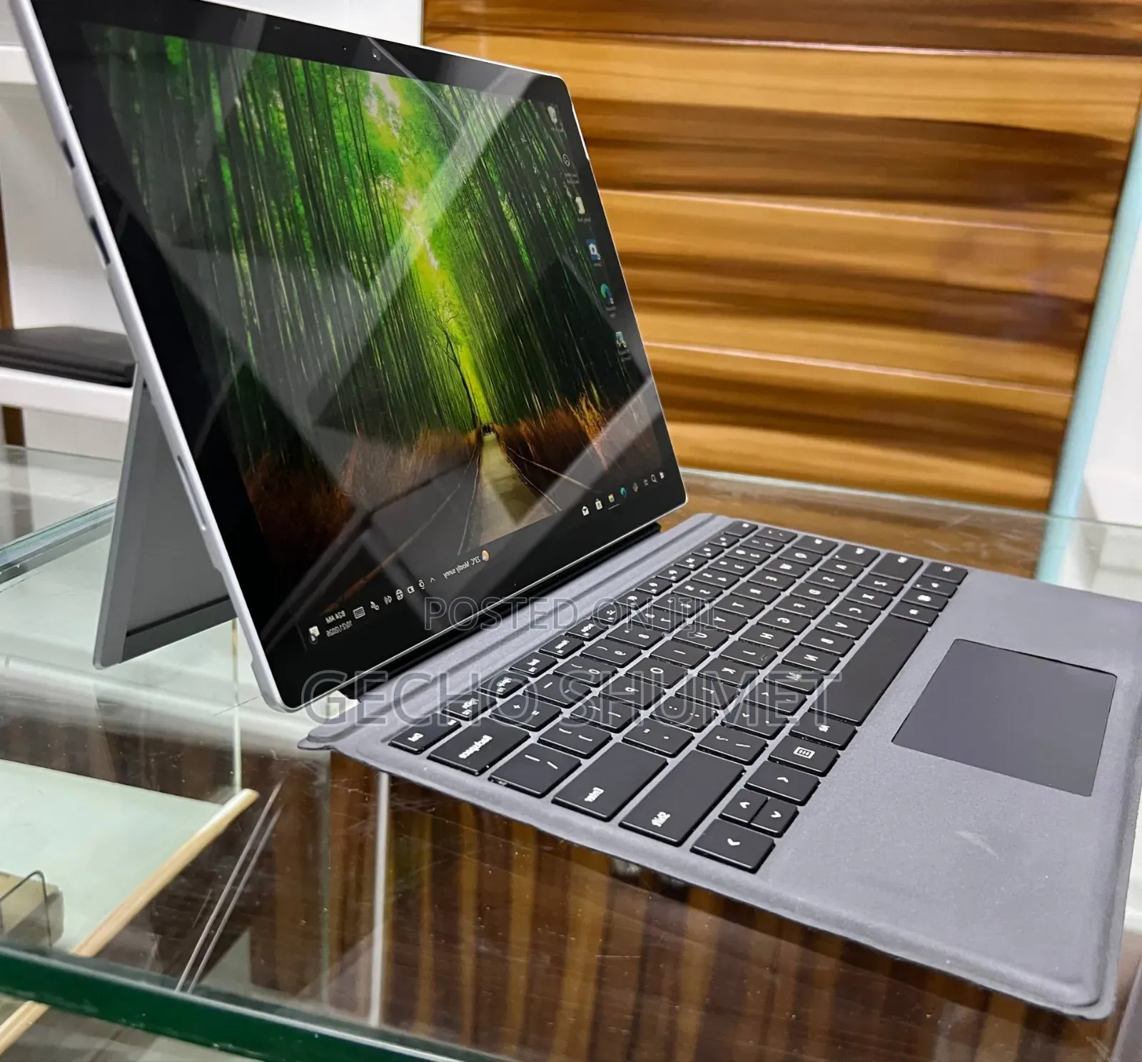 New Laptop Microsoft Surface Pro 6 8GB Intel Core i5 SSD 256GB