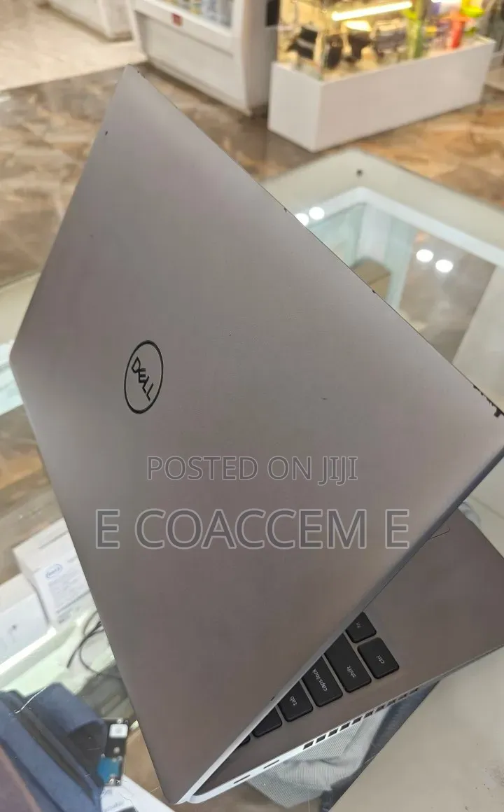 New Laptop Dell Latitude 5520 8GB Intel Core i7 SSD 512GB