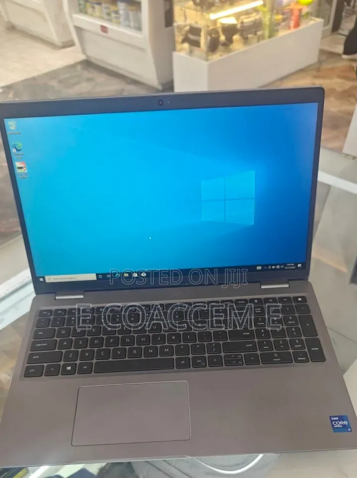 New Laptop Dell Latitude 5520 8GB Intel Core i7 SSD 512GB
