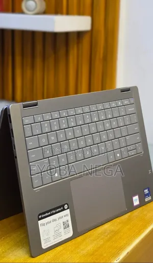 New Laptop HP OmniBook X Flip 14" 16GB Intel Core Ultra 7 SSD 1T