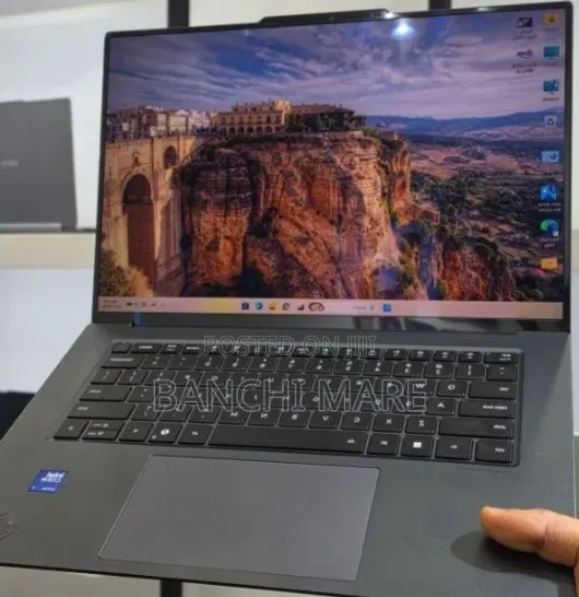 New Laptop Lenovo ThinkPad 2 32GB Intel Core Ultra 7 SSD 1T