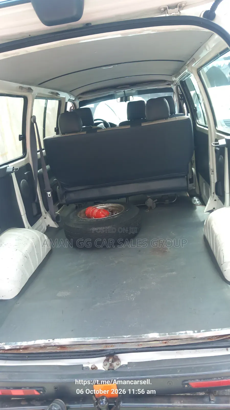 Toyota HiAce 2011 White