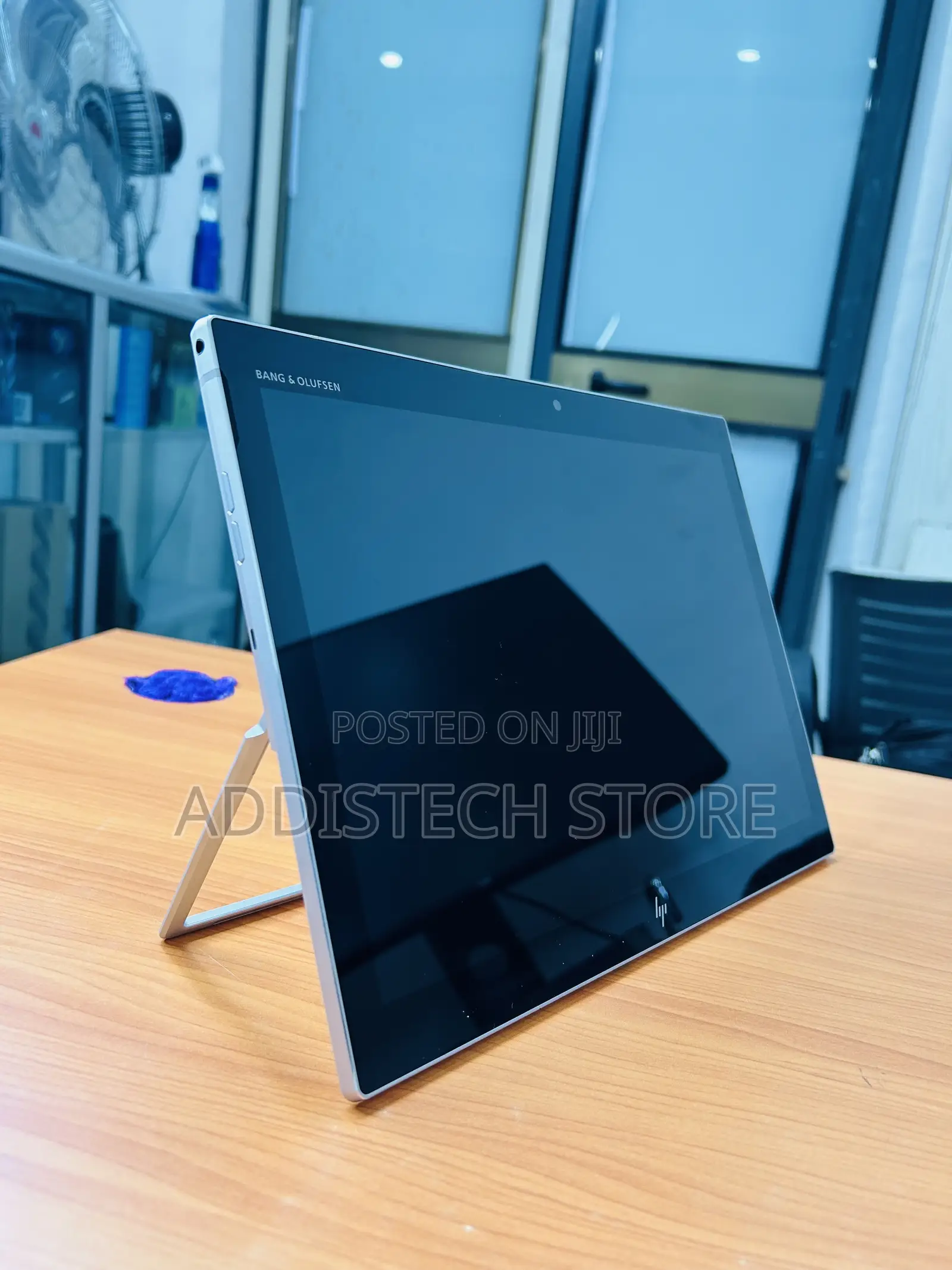 New Laptop HP Elite X2 1012 16GB Intel Core i5 SSD 256GB