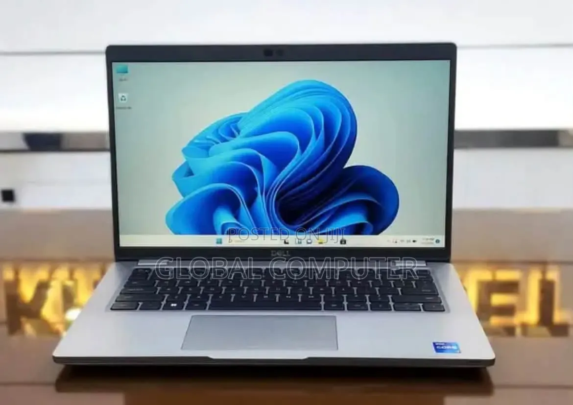 New Laptop Dell Latitude 5530 16GB Intel Core i5 SSD 512GB